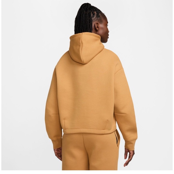 Nike Women’s Tech Fleece Oversized Hoodie in Flax Sz XL NWT - Picture 4 of 12